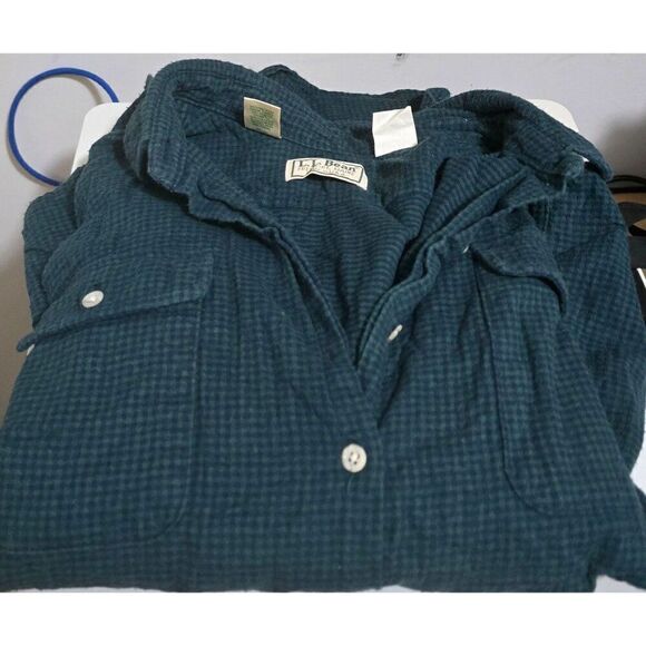 VTG L.L. Bean Womens Blue Plaid Flannel Button-Up Long-Sleeve Shirt Made in USA - Picture 5 of 9